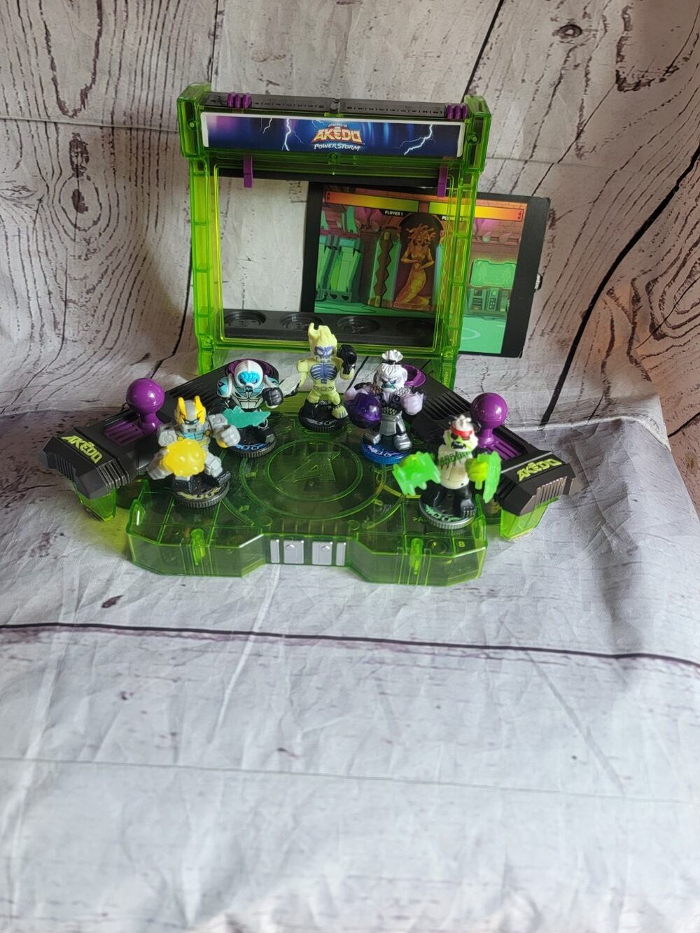 Akedo Ultimate Arcade Warriors: Battle Arenas Playset & 5 Figurines Lot